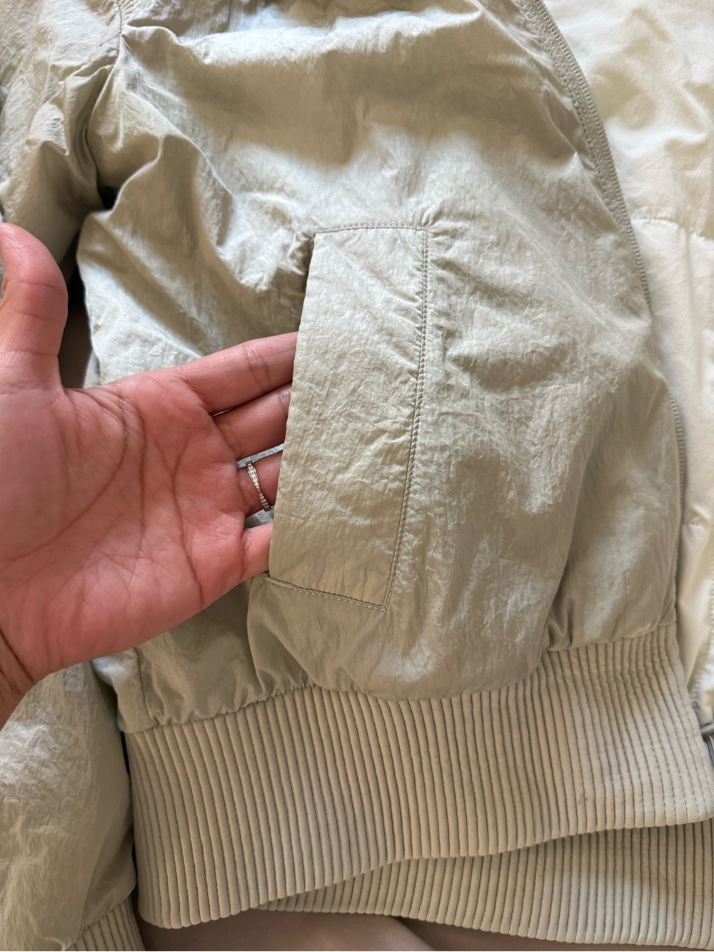 Lululemon bomber jacket RARE - Picture 4 of 8